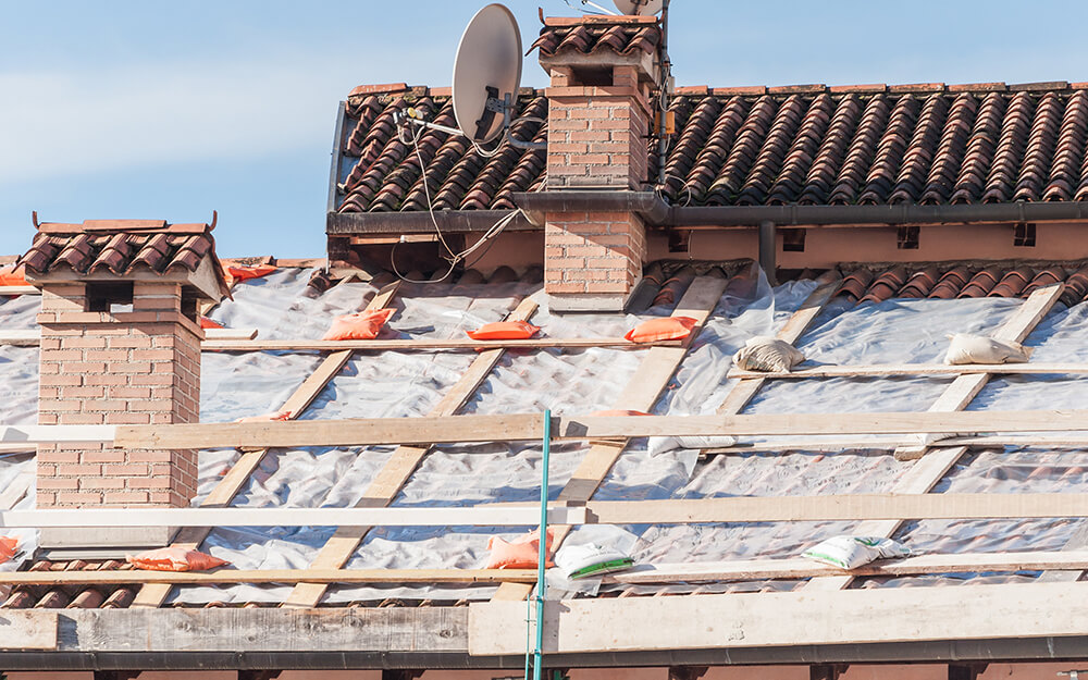 Roof Leaks Insurance Claim Adjuster Florida